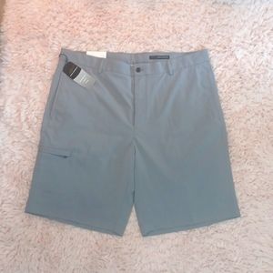 GREG NORMAN Performance Golf Shorts Chrome